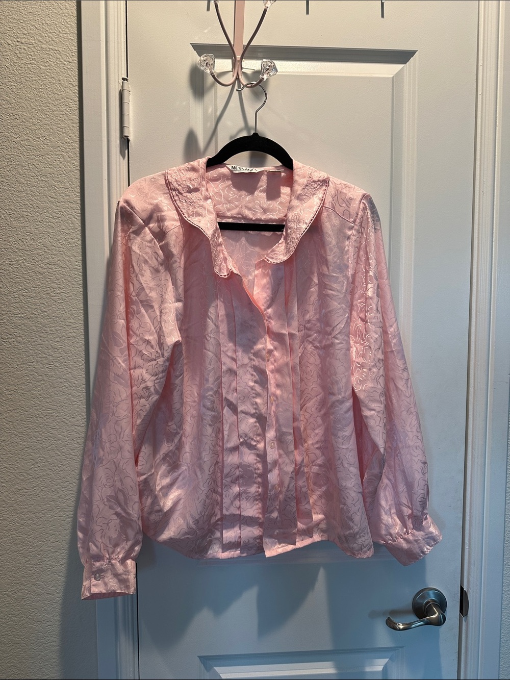 Women's Pink Satin Jacquard Button-Up Blouse